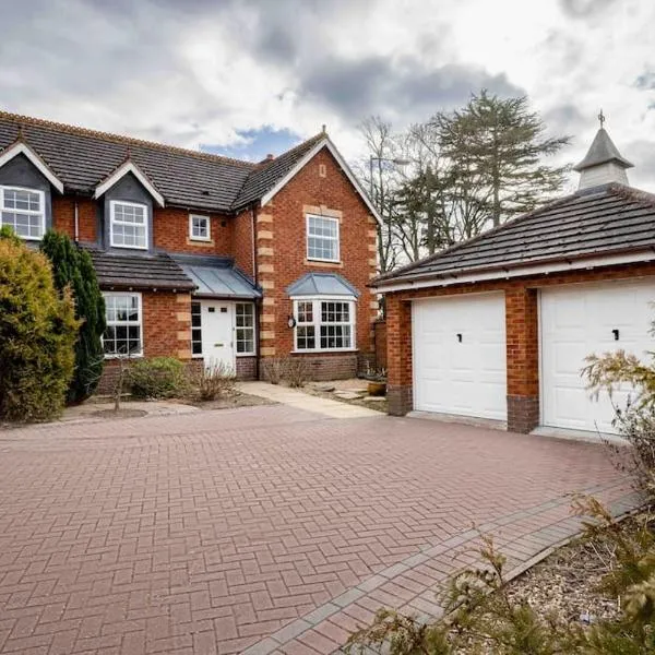 Spacious house in quiet cul-de-sac near to Hospital, hotel in Shrewsbury