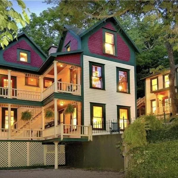 The 1883 Peabody House Bed & Breakfast, hotel in Eureka Springs