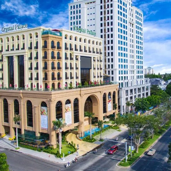 MerPerle Crystal Palace, ξενοδοχείο στην Πόλη Χο Τσι Μινχ