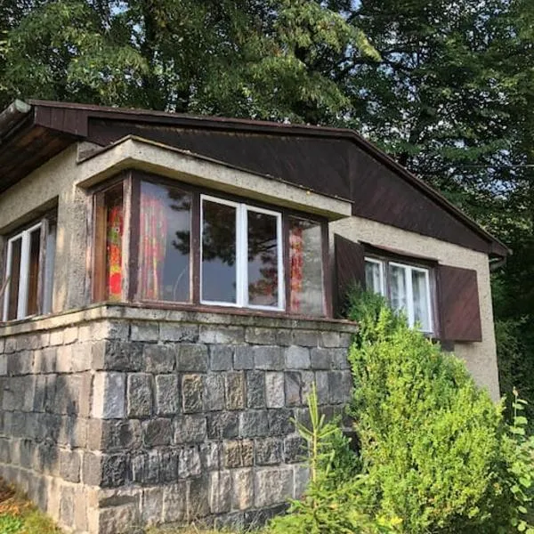 Retro chata na Čupku, hotel v destinaci Metylovice