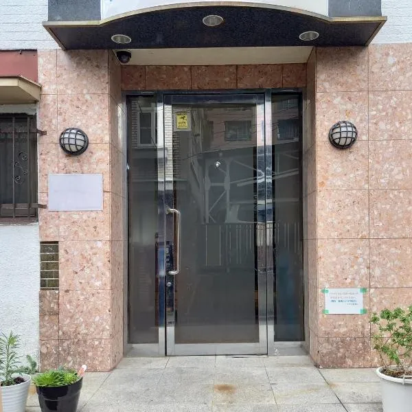HOTEL HOUSE LEE, hotel v Tokiu