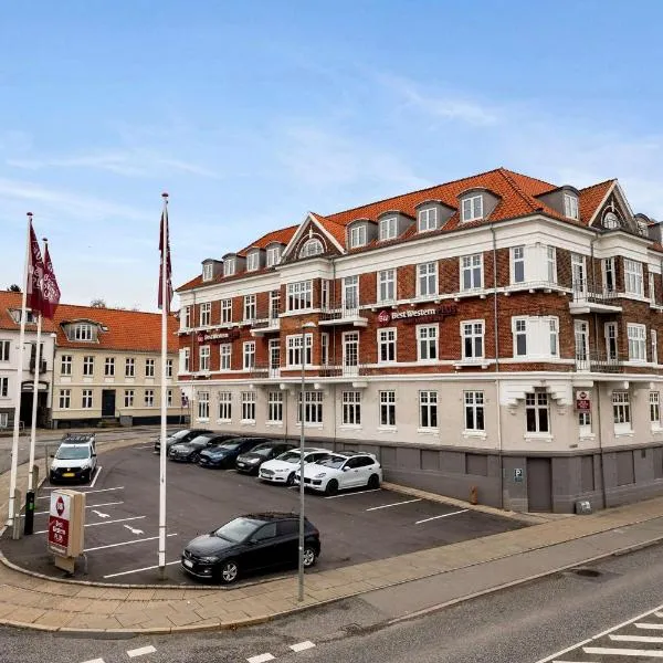 Best Western Plus Hotel Kronjylland, מלון בראנדרס