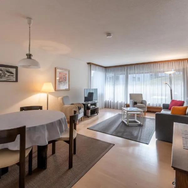 Putzprinz Gujan Ferienwohnung, Haus Surmir B / 16, hotel em Flims