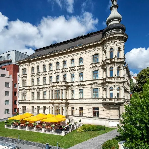 Le Palais Art Hotel Prague, хотел в Прага