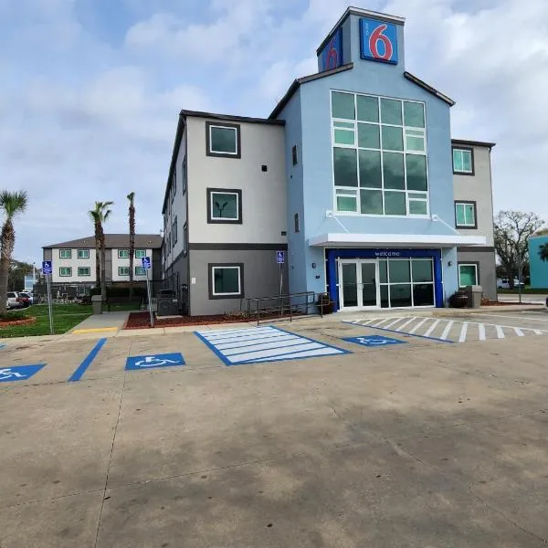 Motel 6-Biloxi, MS - Beach, готель у місті Edgewater Park