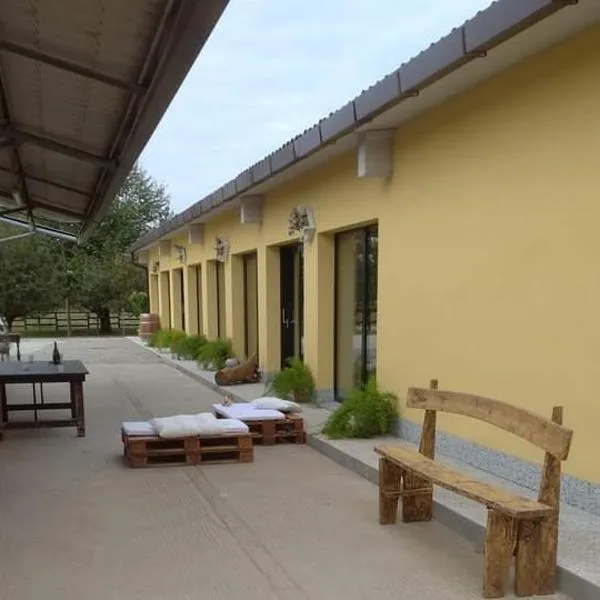 Azienda agrituristica Scotti – hotel w mieście Somma Lombardo