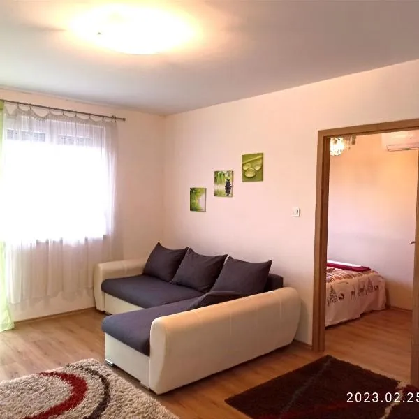 Nagyerdő - Simonyi út, hotel in Debrecen