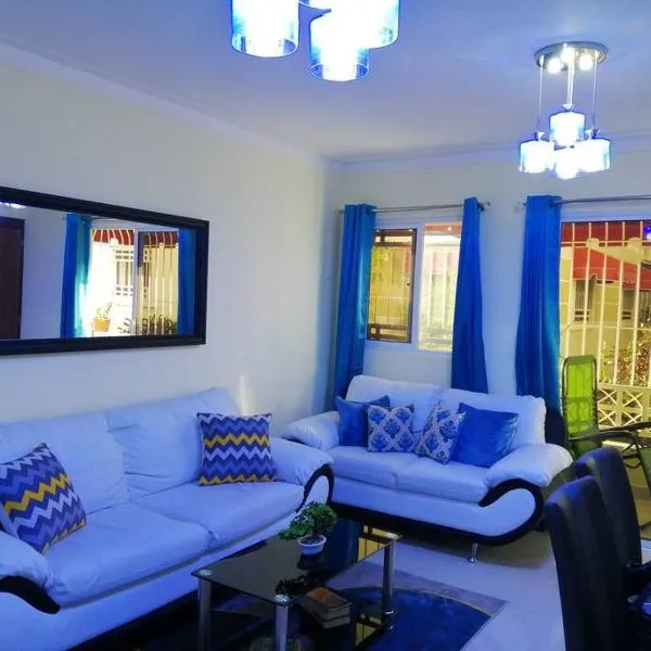 Hermoso y cómodo apartamento familiar en Ciudad Juan Bosch, hotel v destinaci Los Paredones