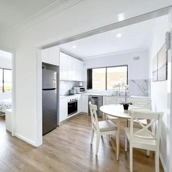 Brand new 2 Bedrooms Apartment in Ingleburn, hotel di Ingleburn