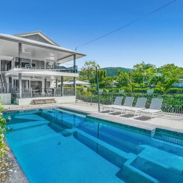 Belle Escapes Beachfront Luxury Home 53 Arlington Clifton Beach、パーム・コーブのホテル