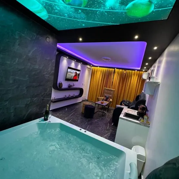 Apartman S&V 3 Istocno Sarajevo Lukavica sa Jacuzzi Lux Spa Hilandarska Centar, hotel v destinaci Lukavica