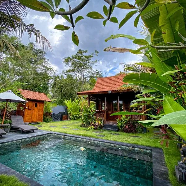The Hidden Escapes Manggis- Stunning Hidden Gem Villa with Pool, Sauna & Ice Bath, hotel in Padangbai