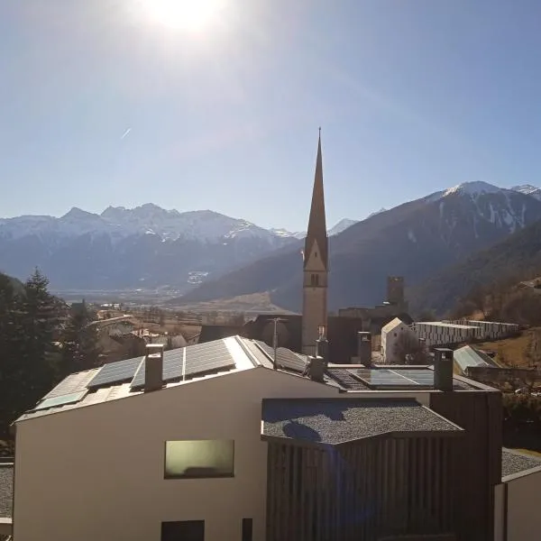 Apartements Noggler & Doppelzimmer mit Frühstück, hotel in Malles Venosta