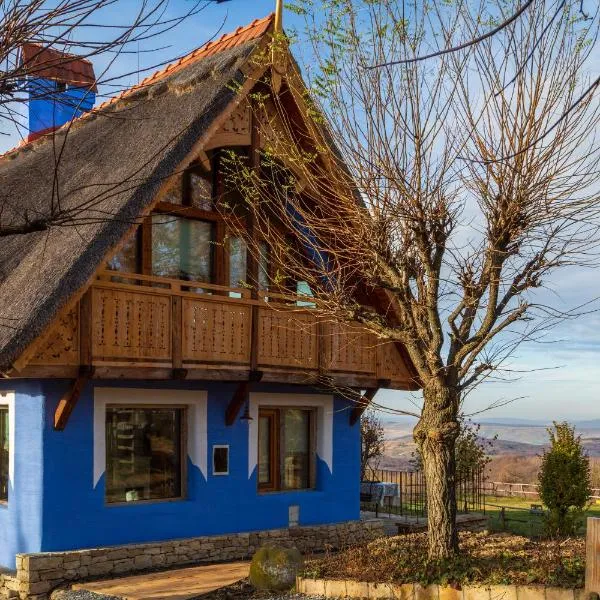 Casele cu Stuf B&B Haus Ulrike, hotel en Muntele Băişorii