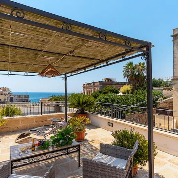 L' ATTICO CastroSalento, hotel in Castro di Lecce