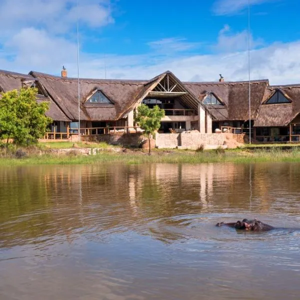 Kingfisher Villa in Mabula Game Reserve, hotel v destinaci Mabula