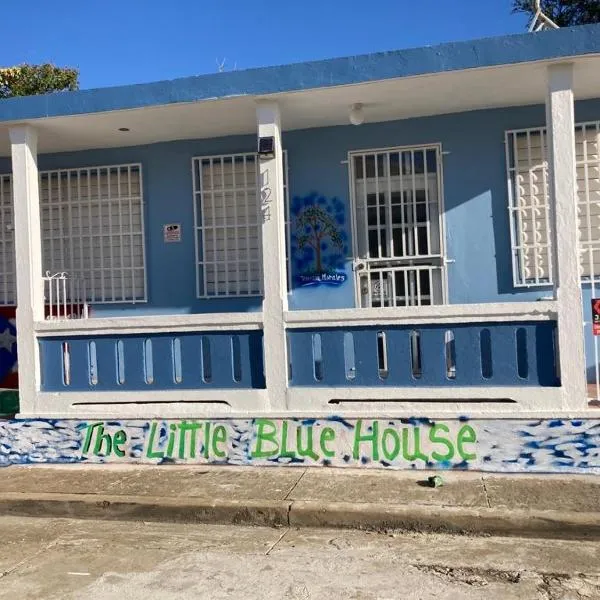 The Little Blue House, hótel í Guayama