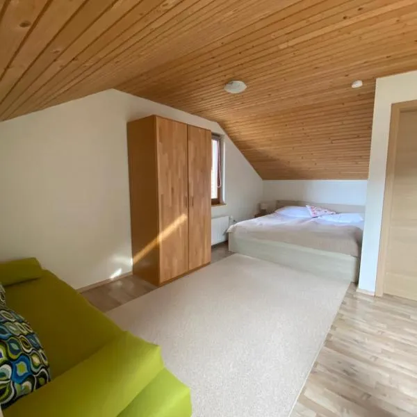 Apartma Regina, hotel v destinaci Slovinský Hradec