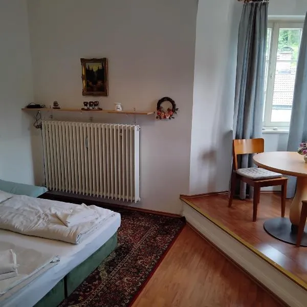 ciao-aschau Haus zur Burg Ap108 Weber, hotel in Aschau