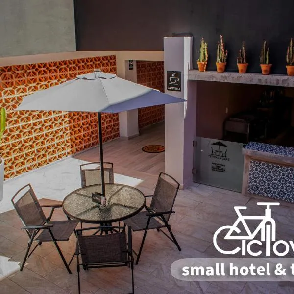 Hotel Ciclovía & Terraza, hotel u gradu Zitácuaro