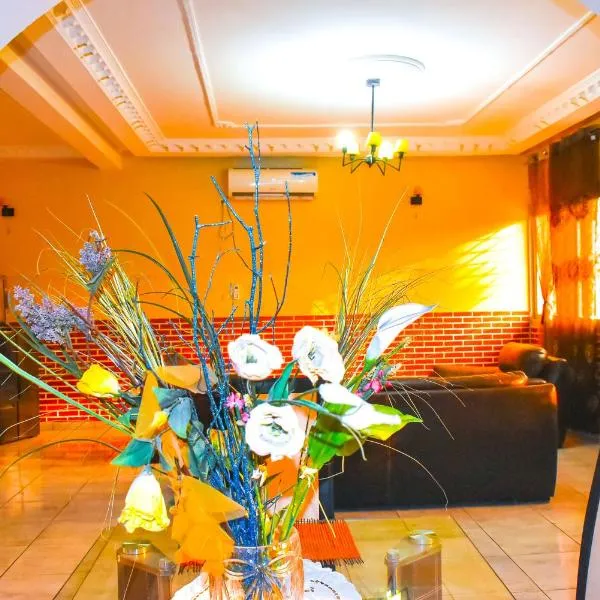 Résidence Hotelière Borel Denver, hotel v destinaci Douala