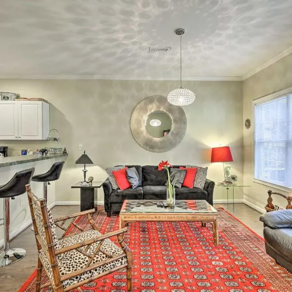 2 Mi to Ocean Rehoboth Beach Townhome with Grill!, hotel in Rehoboth Beach