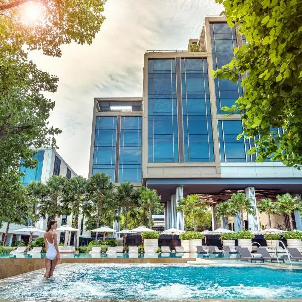 Four Seasons Hotel Bangkok at Chao Phraya River, hotel in Ban Khru Nok