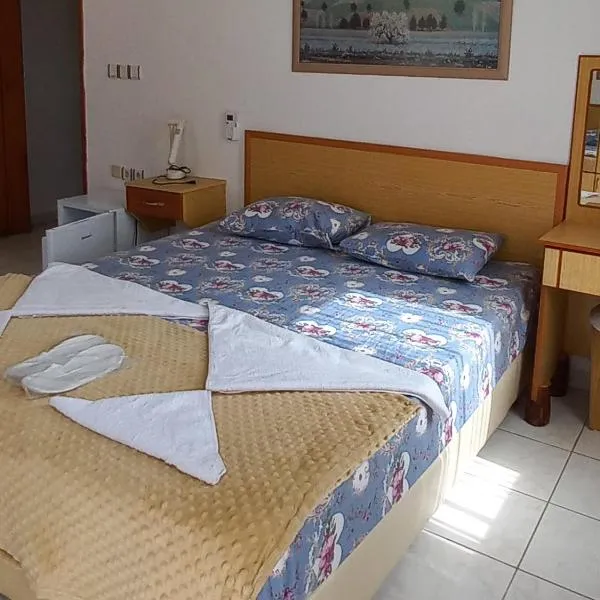 Rosemary Pansiyon, hotel in Cıralı