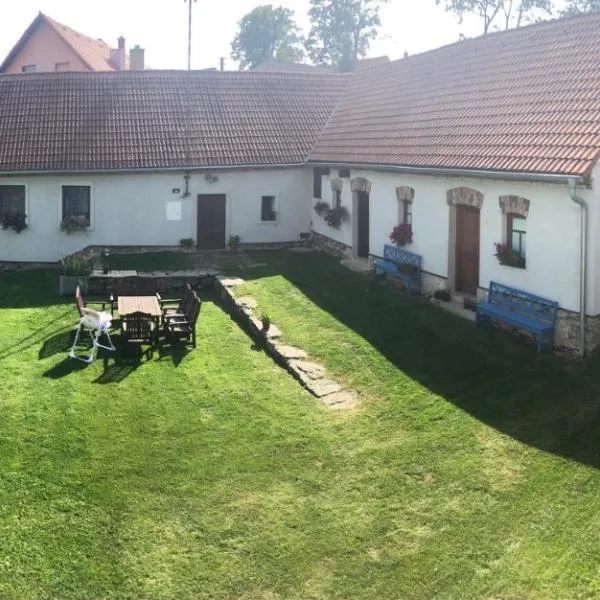 Ubytování Újezdec u Prachatic, hotel Tourovban