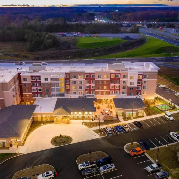 Residence Inn by Marriott Richmond at the Notch, hotel in Richmond