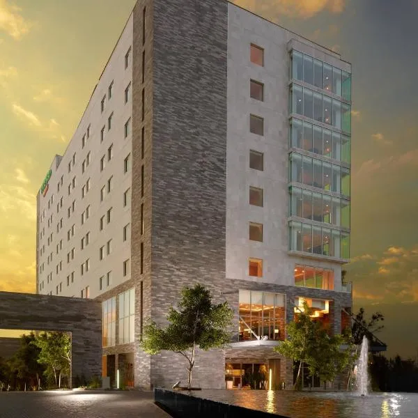 Courtyard by Marriott Queretaro – hotel w mieście Marroquín