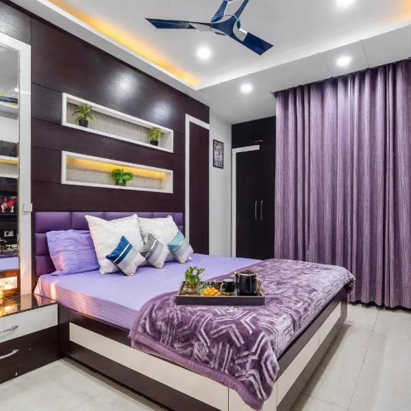 Homlee-Villa Luxury-2BHK-Anand Vihar-Ramprastha, hotel v destinaci Ghaziabád