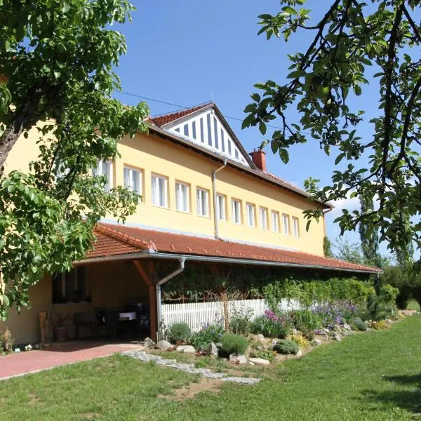 Resort Stara Škola, hotel in Oroslavje