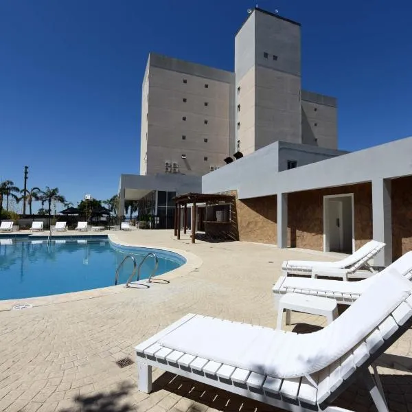 Camberland Resort & Spa Ramallo, hotel em Ramallo