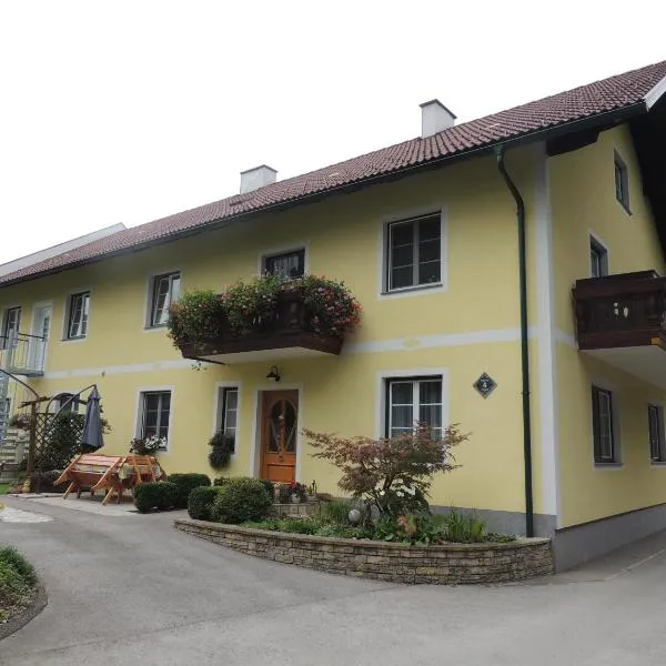 Ferienwohnung Heimberger, hotel en Sankt Georgen an der Leys