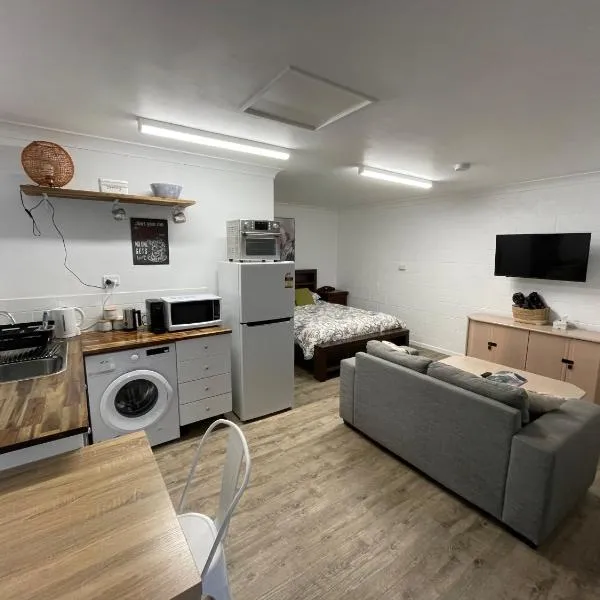 Studio Apartment in East Toowoomba, hotel in Toowoomba