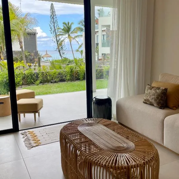 Exclusive beachfront apartment, хотел в Беле Маре