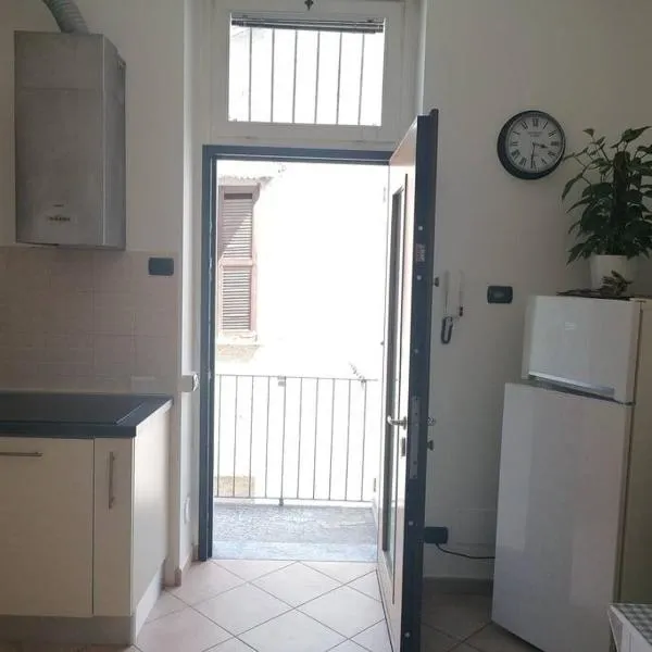 Ca' Valentina - Casa di ringhiera a Monza, hotel in Monza