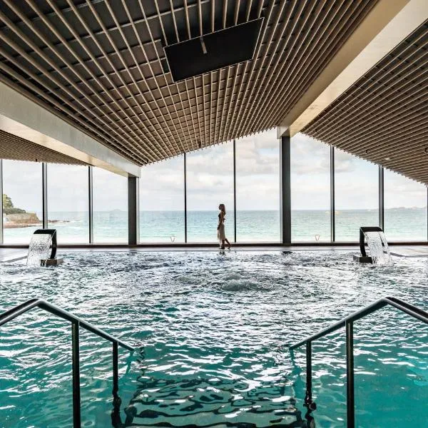 Hôtel Roz Marine Thalasso Resort – hotel w mieście Perros-Guirec
