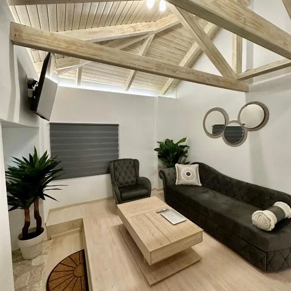 WoodHome, ξενοδοχείο στο Καλαμίτσι