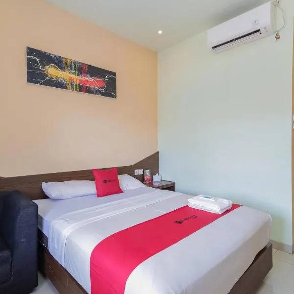 RedDoorz near Alun Alun Madiun, hotel Madiunban