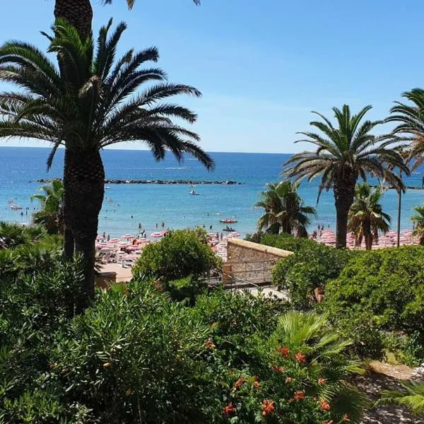 Baia di Luna, Hotel in Santa Marinella