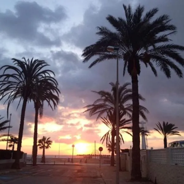 Luxury villa 20mts far from the sea, hotel i Orihuela