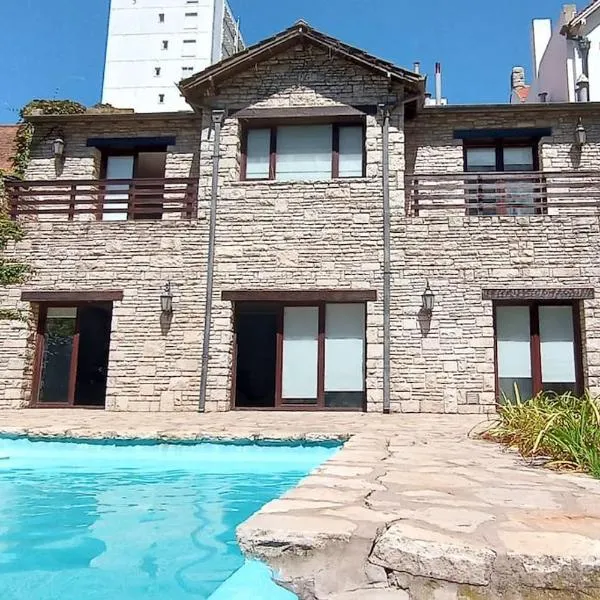 Precioso Chalet Vista Mar, hotel v destinaci Mar del Plata
