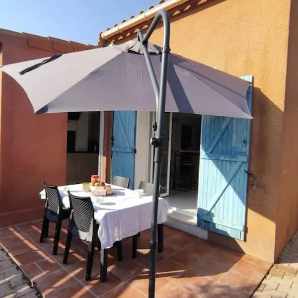 Au soleil, marcher vers la plage, hotel in Torreilles