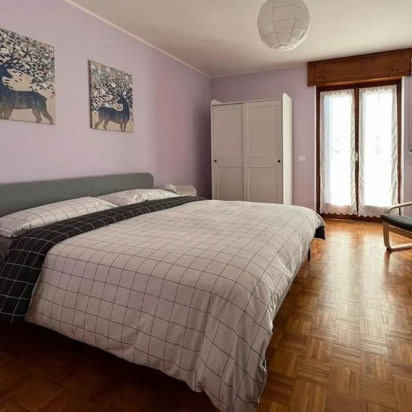 Appartamento Ai Rododendri, hotel din Borgosesia