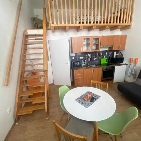 Apartmán v Lesní, ξενοδοχείο σε Jablonec nad Nisou