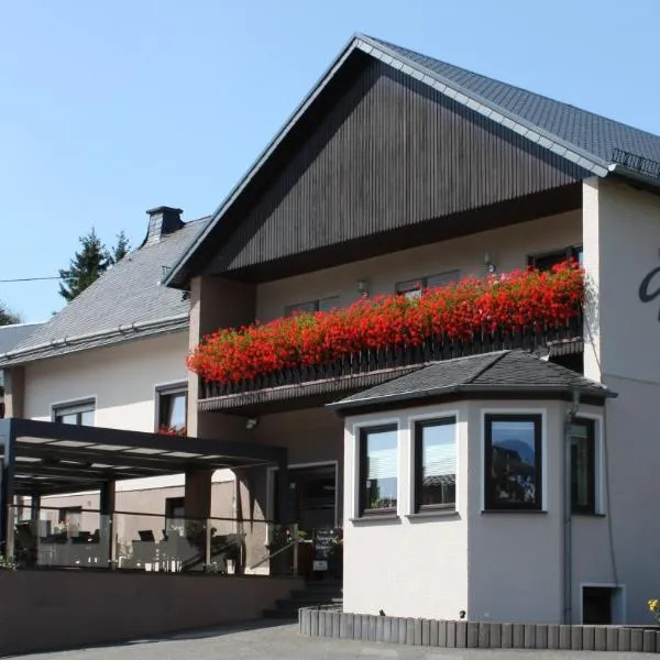 Gasthaus Pension Geimer, hotel v destinaci Plütscheid