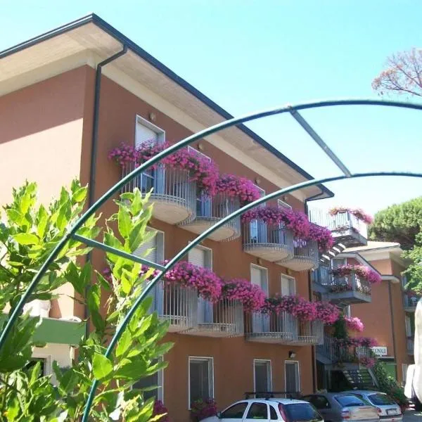 Hotel Nazionale, hotel en Borghetto Primo