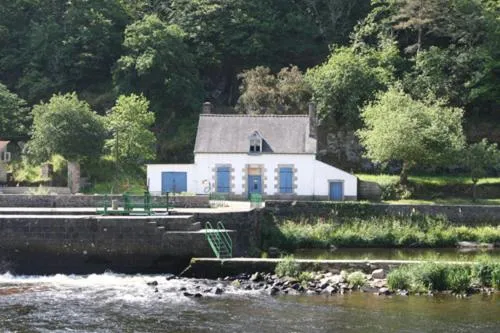 Chambre d'hôtes dans maison éclusière, hotel em Hennebont